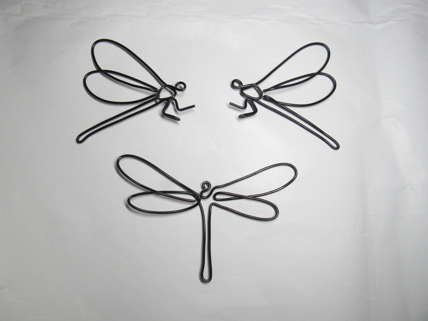 Dragonfly sign wire wall art